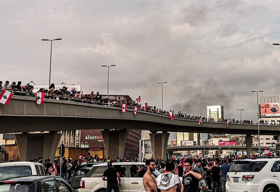 الجيش يُعيد فتح اوتوستراد جل الديب