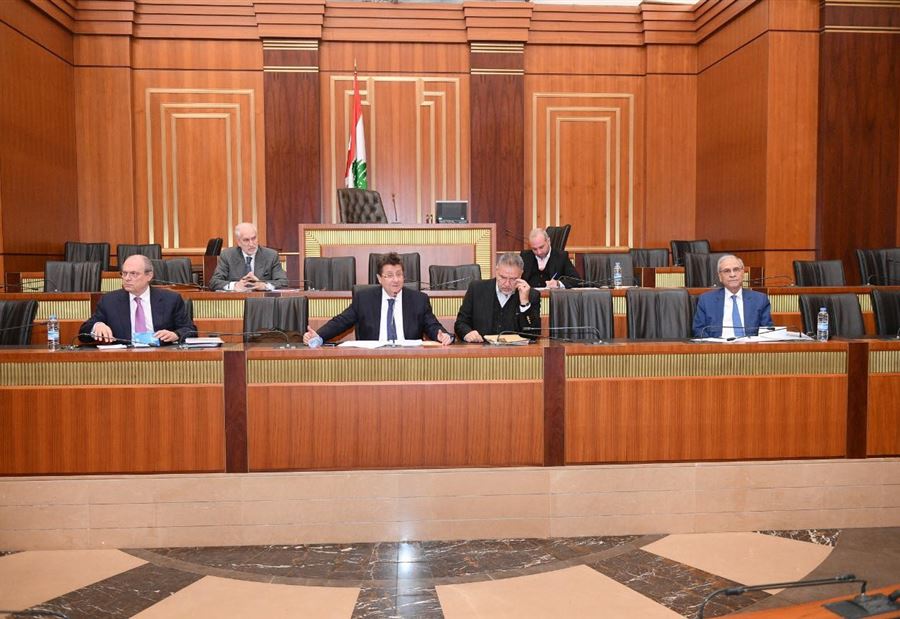 كنعان "يكثّف الجلسات" ويدعو الحكومة إلى جلسة مالية!