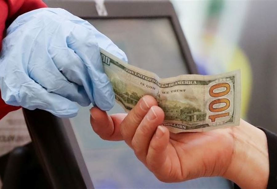 دولار "السوق السوداء" بـ 4000 ليرة