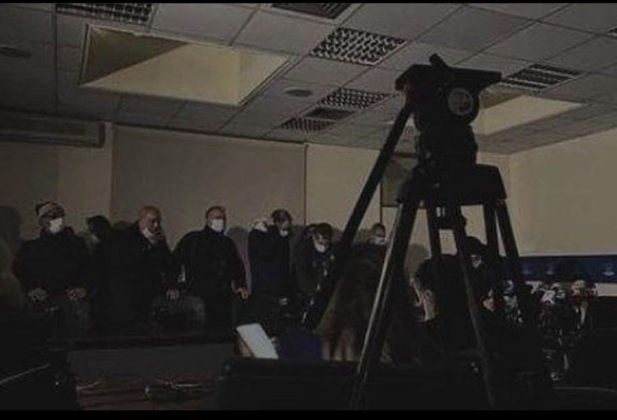 بالفيديو: وزارة الطاقة بلا كهرباء خلال توقيع إتفاقية مع الأردن