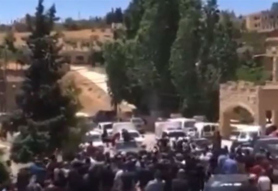 بالفيديو: هكذا ودّعت بعلبك الشهيد زين العابدين شمص