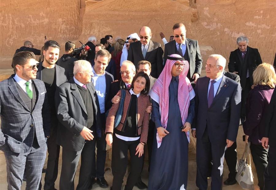 لماذا غابت الـ MTV وحضرت الـ LBCI "شتاء طنطورة"؟ لماذا غابت الـ MTV وحضرت الـ LBCI "شتاء طنطورة"؟