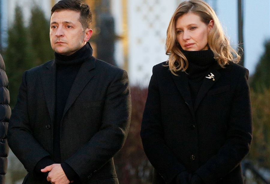 كاتبة ساهمت بصعود نجمه الفني... تعرف على زوجة رئيس أوكرانيا