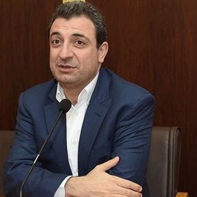 "المشاكس راجع" "المشاكس راجع"