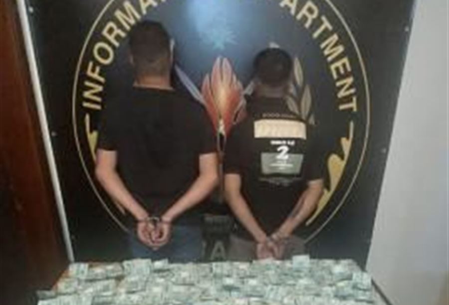 "داخل علب بلاستيكيّة"... يروّجان المخدرات على طريق صيدا القديمة