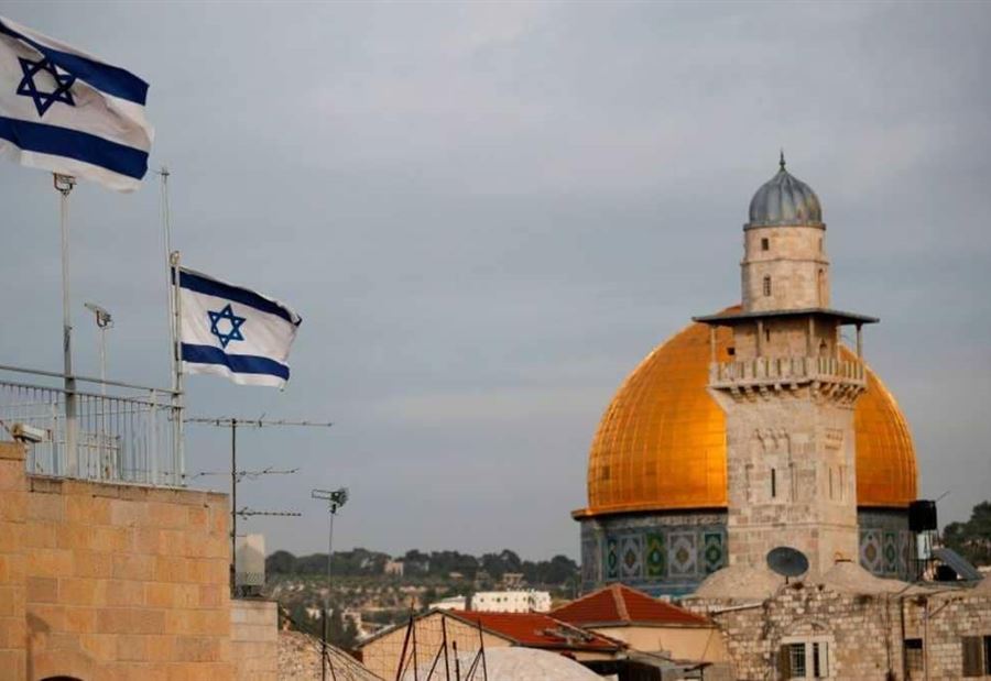 إسرائيل تعتقل محافظ القدس وأكثر من 20 فلسطينيا إسرائيل تعتقل محافظ القدس وأكثر من 20 فلسطينيا