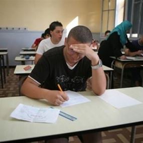 الجزائر.. سجن 4 متورطين بتسريب الامتحانات
