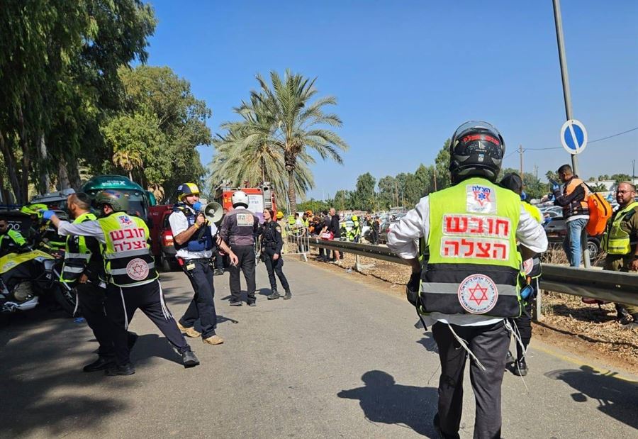 حماس تتبنى عملية الدهس التي وقعت قرب مقر الموساد! حماس تتبنى عملية الدهس التي وقعت قرب مقر الموساد!