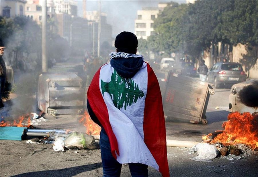 "المشهد مبكي هُنا"