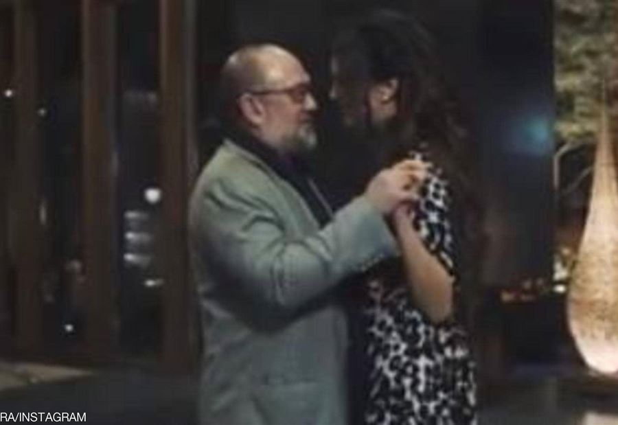 بعد طلاقهما.. زوجة ملك ماليزيا السابق تنشر "فيديو الحب"