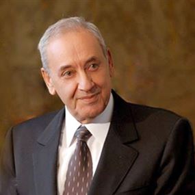 بري "يحفر في الجبل حتى يطلع الماء" بري "يحفر في الجبل حتى يطلع الماء"