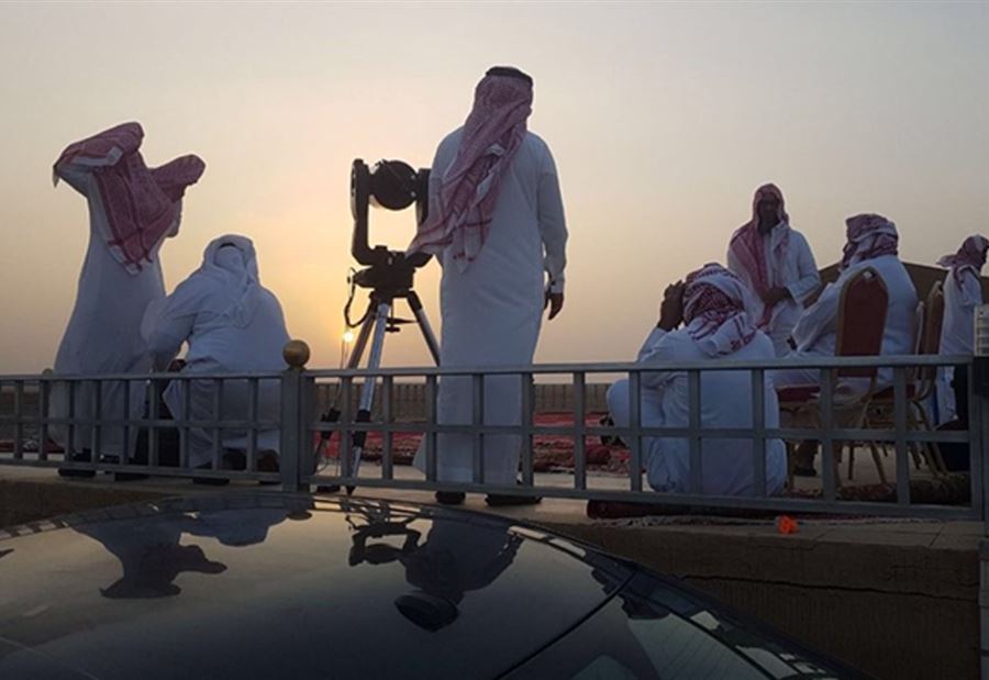 السعودية تدعو لتحري رؤية هلال ذي الحجة الخميس