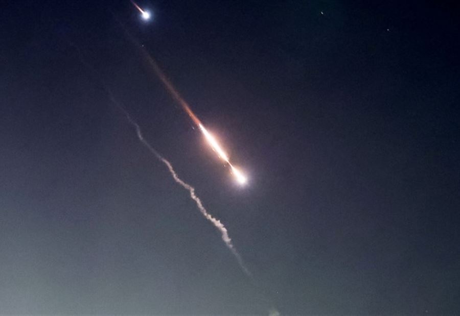 فوق سوريا...  إسرائيل وأميركا أسقطتا معظم المسيرات الإيرانية