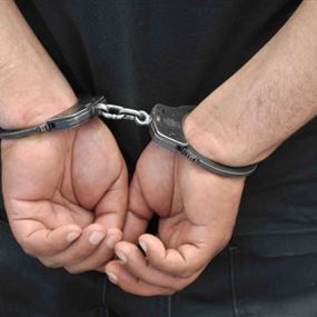 توقيف مطلوباً بحقه 27 مذكرة عدلية