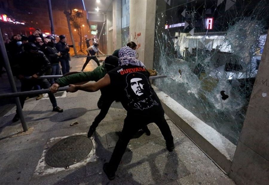 عن علاقةِ حزب الله بـ"ثورة الثلاثاء" عن علاقةِ حزب الله بـ"ثورة الثلاثاء"