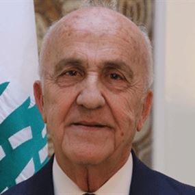 3 إلى 4 أسماء في جعبة مقبل 