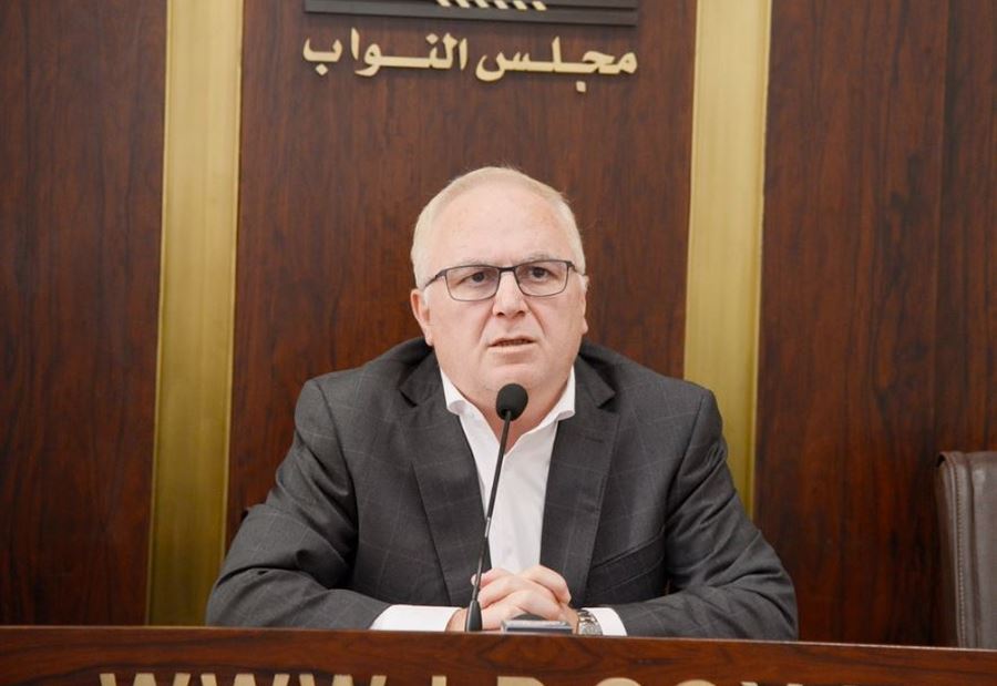 هجومٌ "لاذع" من ضاهر على باسيل: حوّلتم القائد الى "متسوّل"!