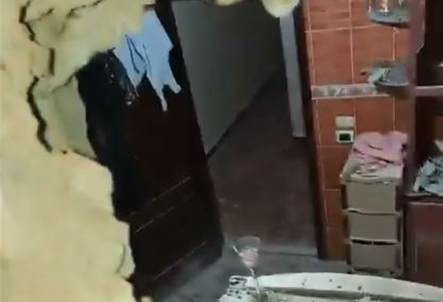 بالفيديو: صاروخ إسرائيلي يخترق منزلًا في سهل عكار