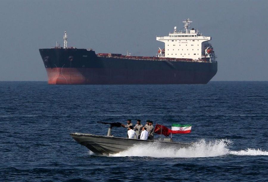 "لعبة مضيق هرمز".. حبل مشنقة يلتف حول رقبة طهران