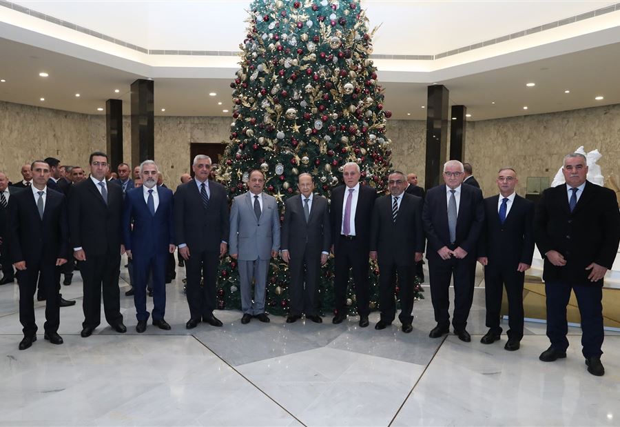 عون:متفائل بامكان الخروج من الازمة