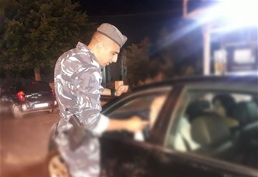 انتبهوا... هذه غرامة نقل زجاجات كحول غير مقفلة!