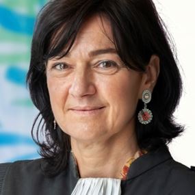  رئيسة مكتب الدفاع بالمحكمة الخاصة اختتمت زيارتها 