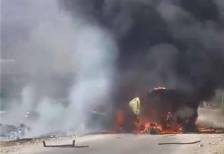 من بينهم عسكري... شهداء وجرحى في إستهداف سيارة بالبقاع من بينهم عسكري... شهداء وجرحى في إستهداف سيارة بالبقاع