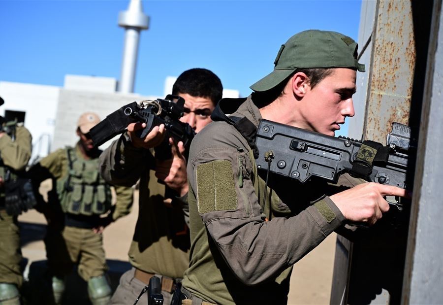 في "نور شمس".. إسرائيل تزعم مقتل 10 ناشطين فلسطينيين