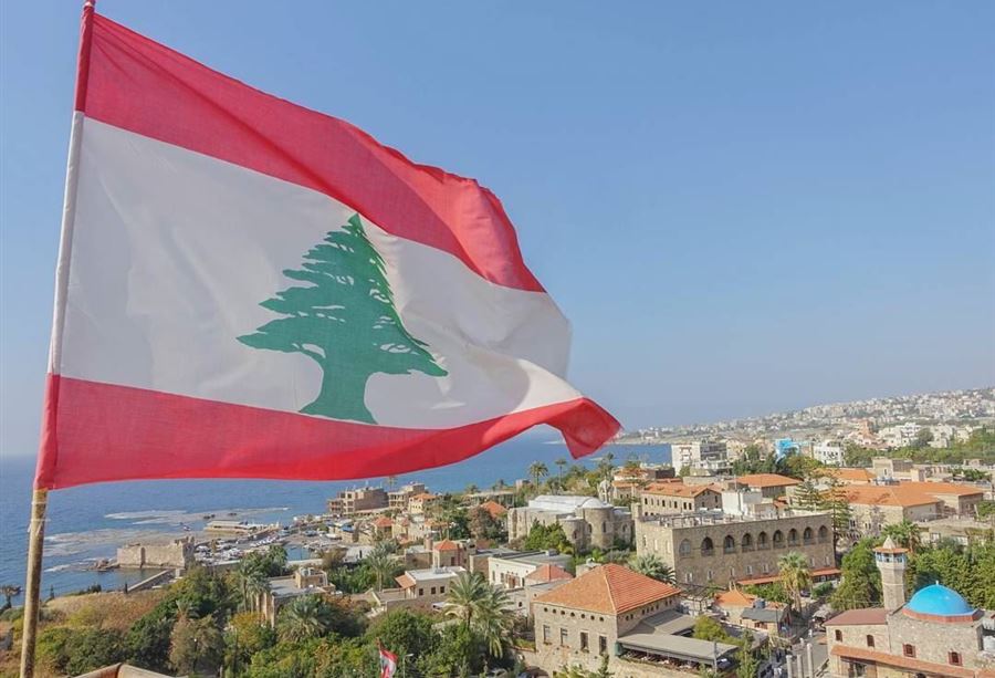 دولة تافهة بحجم حبّة رمل
