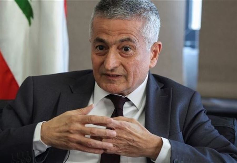 توقيعان لوزير المالية!