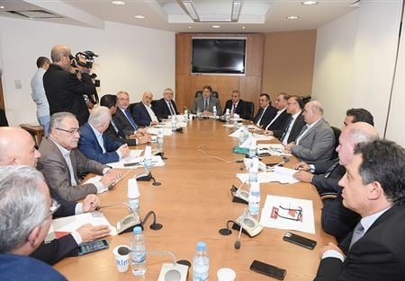 افرام: لمحاربة التهريب وإقامة مدن حرة
