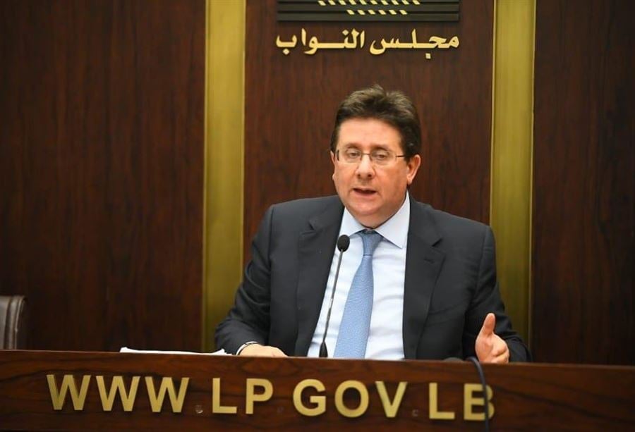 إقرارُ قانون استرداد الاموال المنهوبة