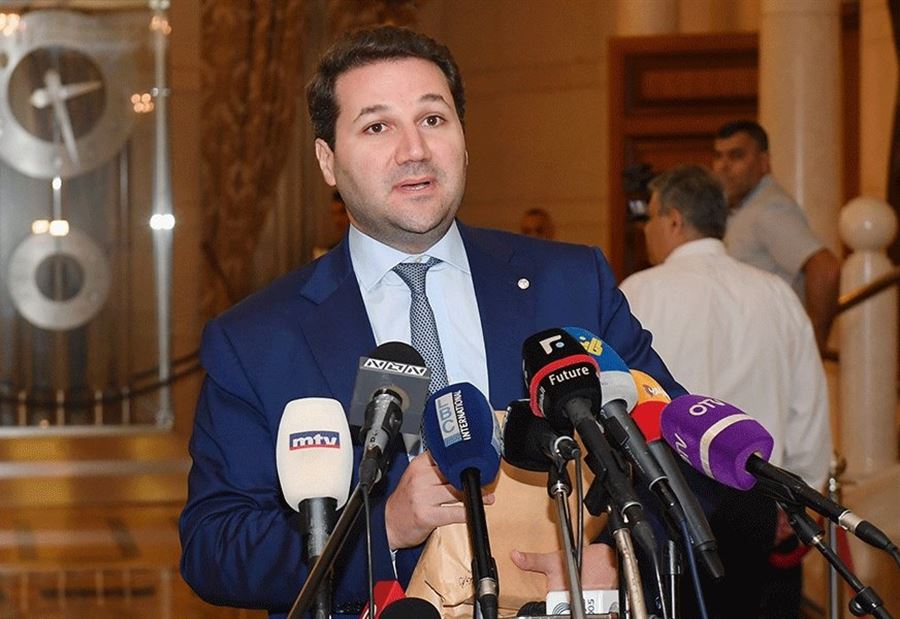نديم الجميّل يُغرّد عن العمالة والمبعدين