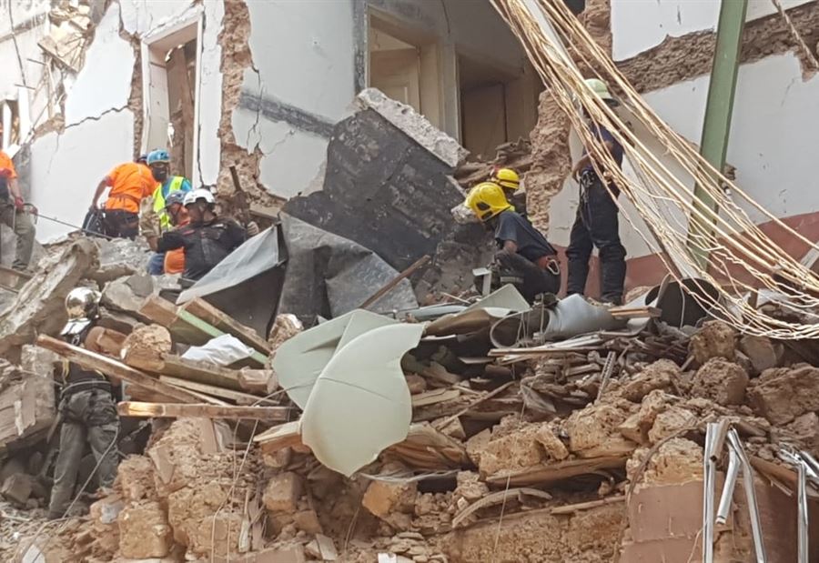 تفاصيل جديدة عن إمكانية وجود أحياء تحت الأنقاض 