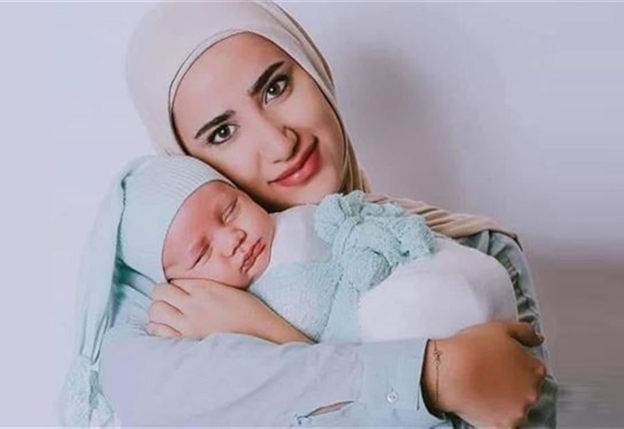 "لحظةٌ مؤثرة"... ليليان شعيتو تلتقي طفلها (صورة)