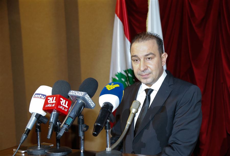 قراران من وزير الزراعة بشأن "إستيراد منتجات" قراران من وزير الزراعة بشأن "إستيراد منتجات"