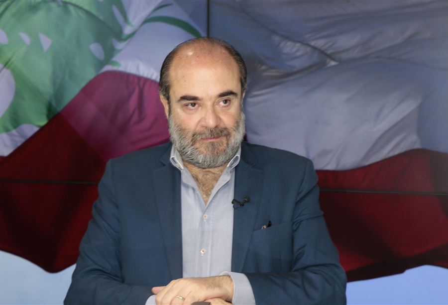 "حوار الطرشان"... عقيص:ايران لن تعطي ورقة الرئاسة إلا إذا!