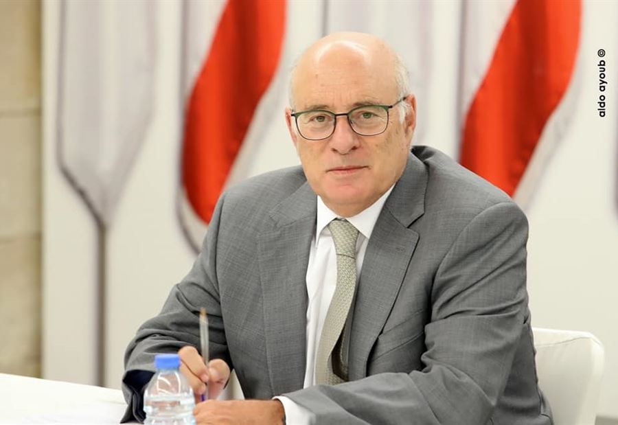 أبو سليمان يُغرّد عن جلسة الحكومة وتنظيم قطاع الكهرباء  أبو سليمان يُغرّد عن جلسة الحكومة وتنظيم قطاع الكهرباء