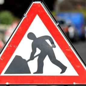 أشغال وحفريات على عدد من الطرقات الرئيسية أشغال وحفريات على عدد من الطرقات الرئيسية