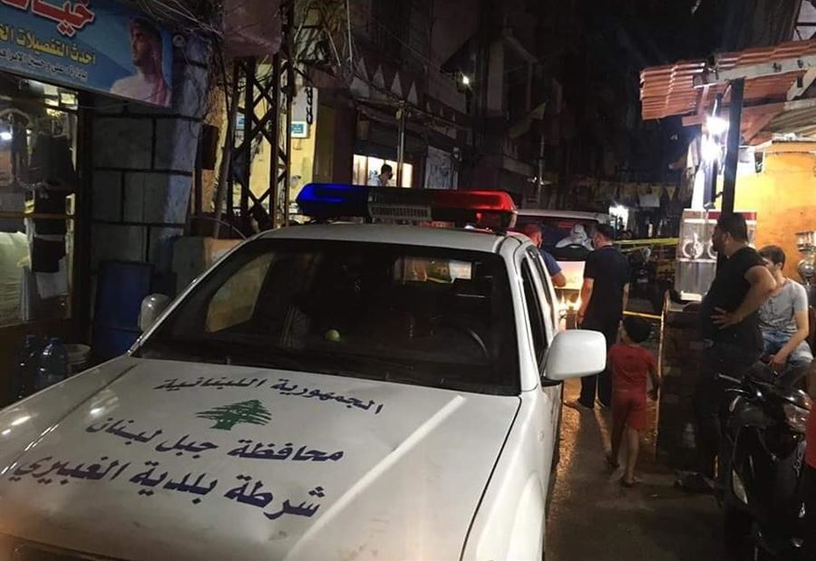 بالصور: نقل 7 حالات "كورونا" من الضاحية" إلى "العزل"