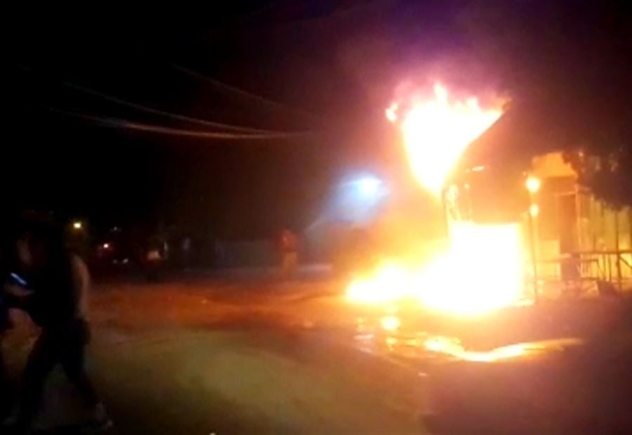 حريقٌ في احد مستودعات وادي الريحان!