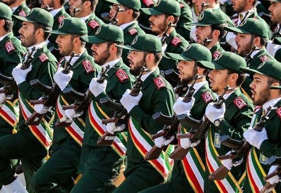 الحرس الثوري يحذر القوات البحرية الأميركية