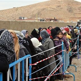 دفعة جديدة من النازحين السوريين تغادر الإثنين