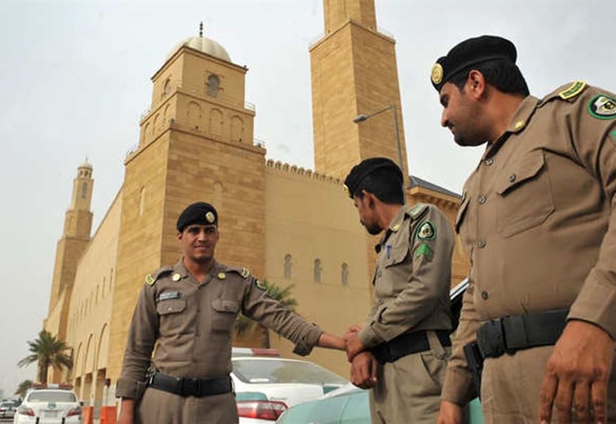 بتهمة الاعتداء على سوداني... السعودية تنفذ الإعدام "حرابة" بحق 4 اشخاص بتهمة الاعتداء على سوداني... السعودية تنفذ الإعدام "حرابة" بحق 4 اشخاص
