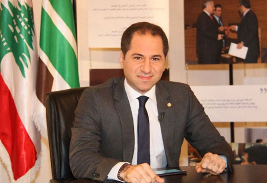 الجميل التقى وزير خارجية فرنسا السابق في دبي