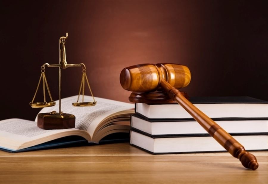 مذكرات توقيف وجاهية واستماع لرؤساء في المنشآت النفطية