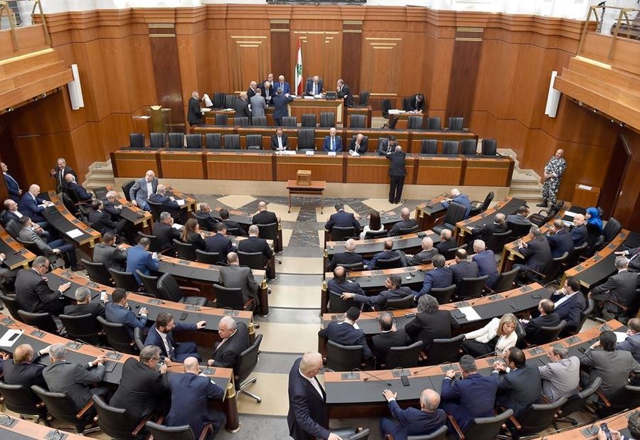 "الضرب بالميت حرام"... سجال بين حمادة وبو صعب