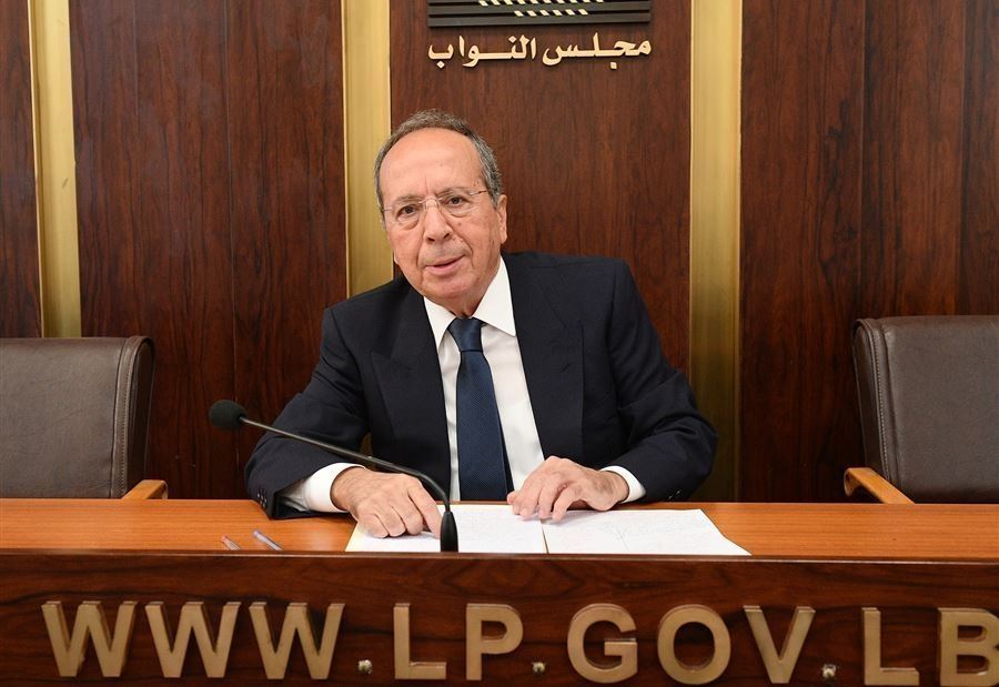 "لحجب جرائمه وطمس الحقيقة"... تغريدة "نارّية" لـ السيّد