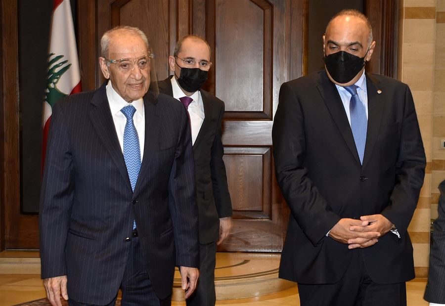 بري عرض الأوضاع مع  الخصاونة... 