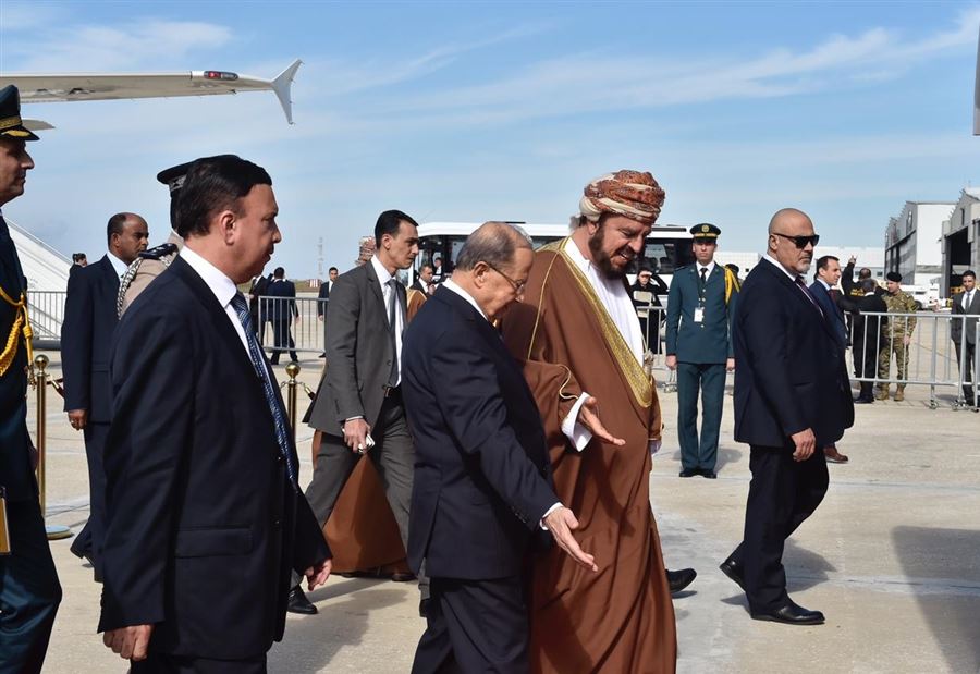  وصول الممثل الشخصي للسلطان قابوس الى بيروت